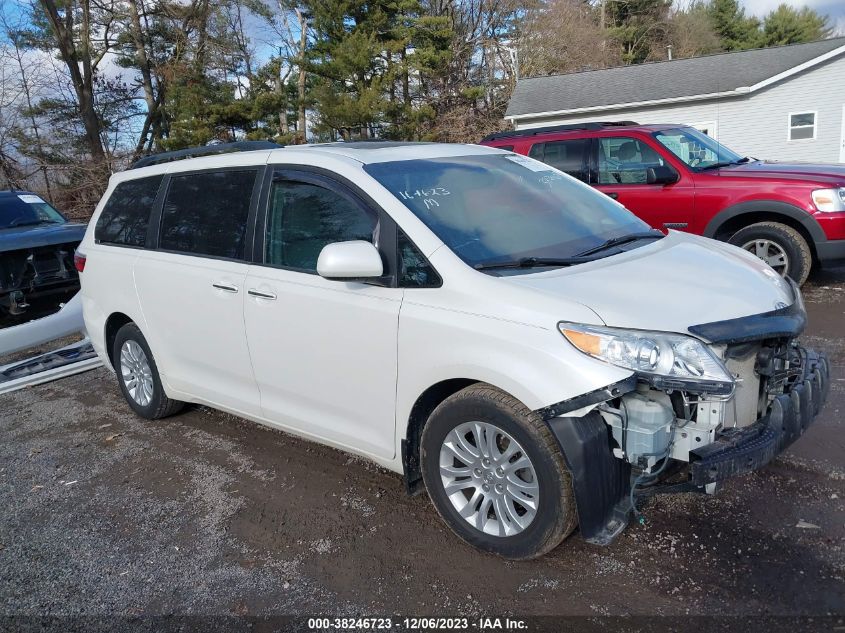 5TDYK3DCXFS593567 2015 TOYOTA SIENNA - Image 1