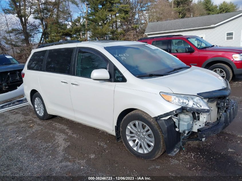 5TDYK3DCXFS593567 2015 TOYOTA SIENNA, photo no. 1