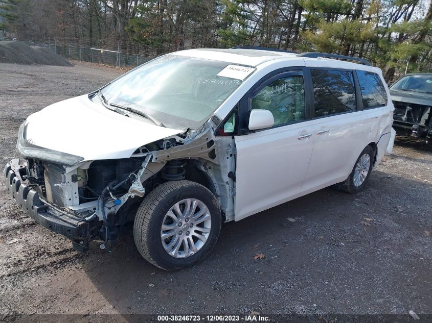 5TDYK3DCXFS593567 2015 TOYOTA SIENNA - Image 2