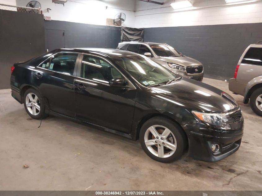 2014 TOYOTA CAMRY SE - 4T1BF1FK0EU403106