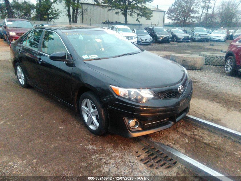 2014 TOYOTA CAMRY SE - 4T1BF1FK0EU403106