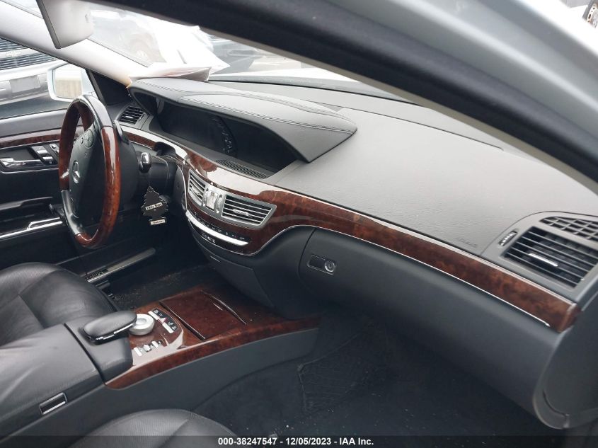 2013 MERCEDES-BENZ S-CLASS S 550 WDDNG9EB8DA521554