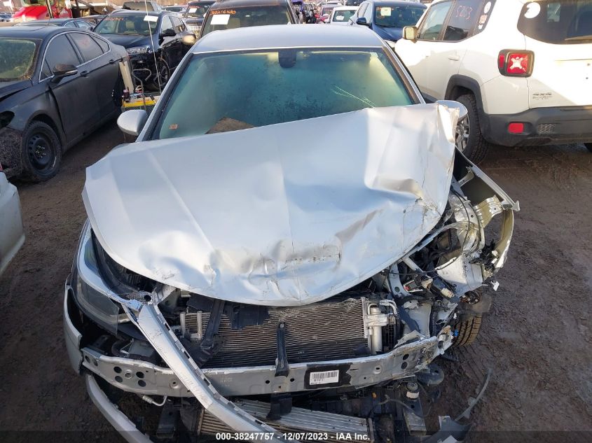2018 CHEVROLET CRUZE LT - 1G1BE5SM1J7152572