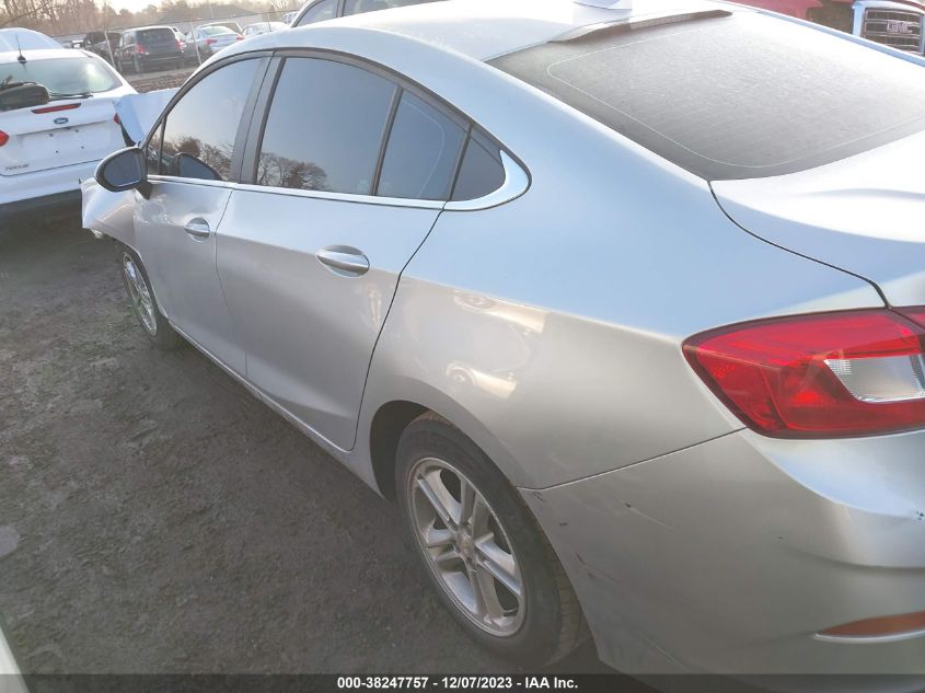 2018 CHEVROLET CRUZE LT - 1G1BE5SM1J7152572