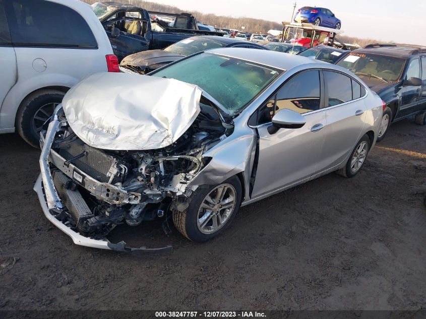2018 CHEVROLET CRUZE LT - 1G1BE5SM1J7152572