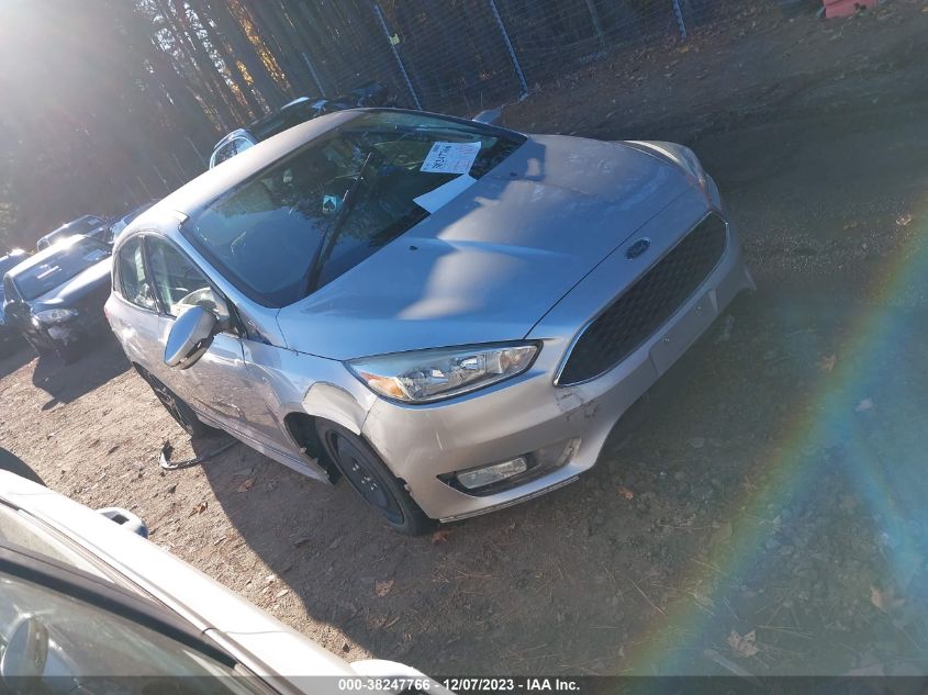 2015 FORD FOCUS SE - 1FADP3F20FL215835