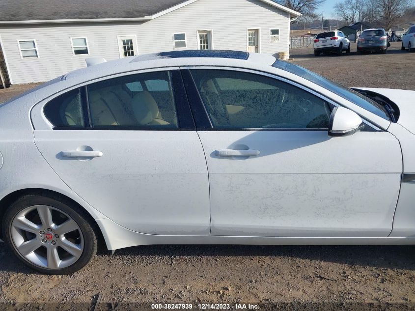 2018 JAGUAR XE PREMIUM - SAJAJ4FX6JCP27996