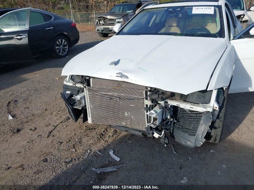 2018 JAGUAR XE PREMIUM - SAJAJ4FX6JCP27996