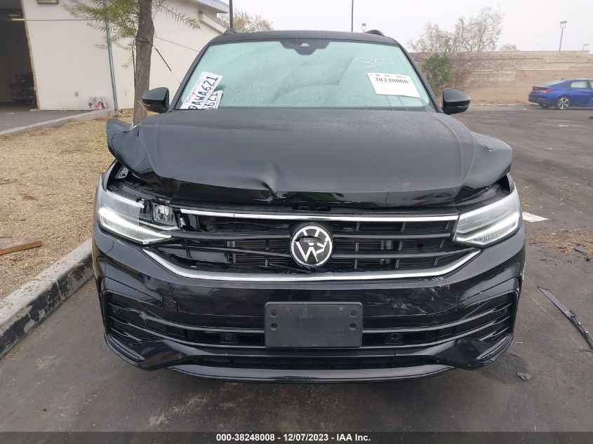 2022 VOLKSWAGEN TIGUAN SE R-LINE BLACK - 3VVCB7AX4NM080582