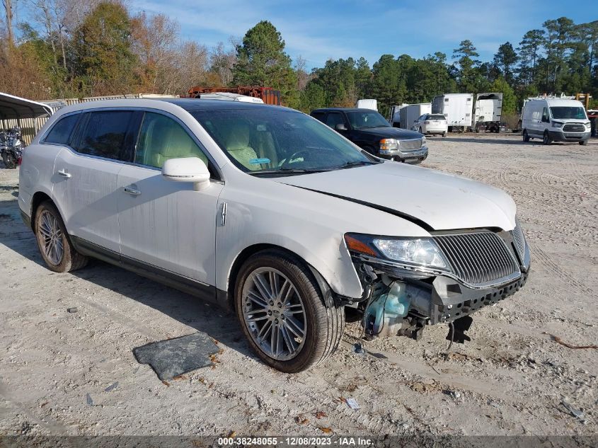 2014 LINCOLN MKT - 2LMHJ5AT4EBL56415