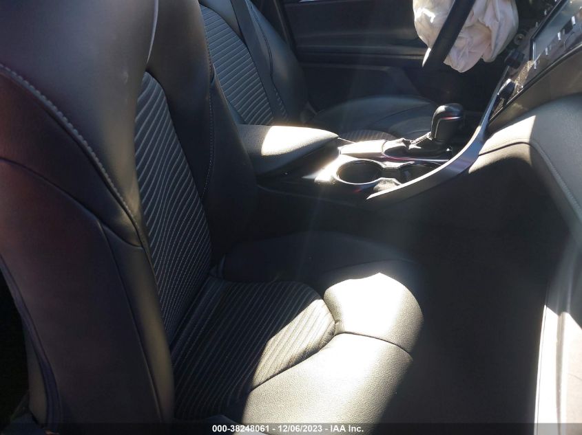 2019 TOYOTA CAMRY L/LE/XLE/SE/XSE - 4T1B11HK9KU283149