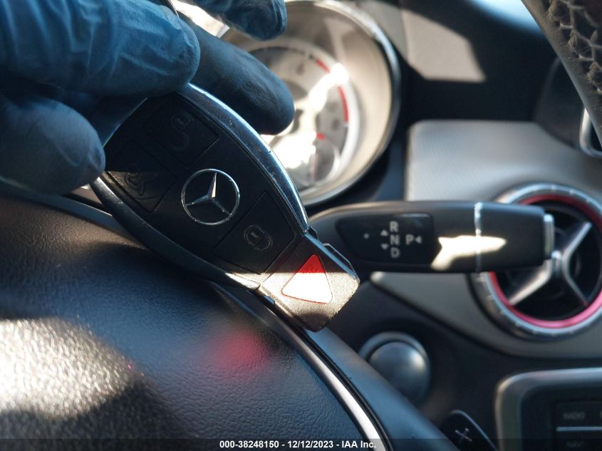 2015 MERCEDES-BENZ CLA 250 - WDDSJ4EB2FN217560