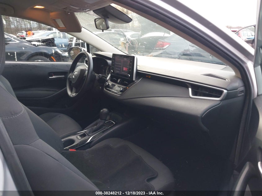 VIN 5YFEPRAE9LP077556 2020 TOYOTA COROLLA LE