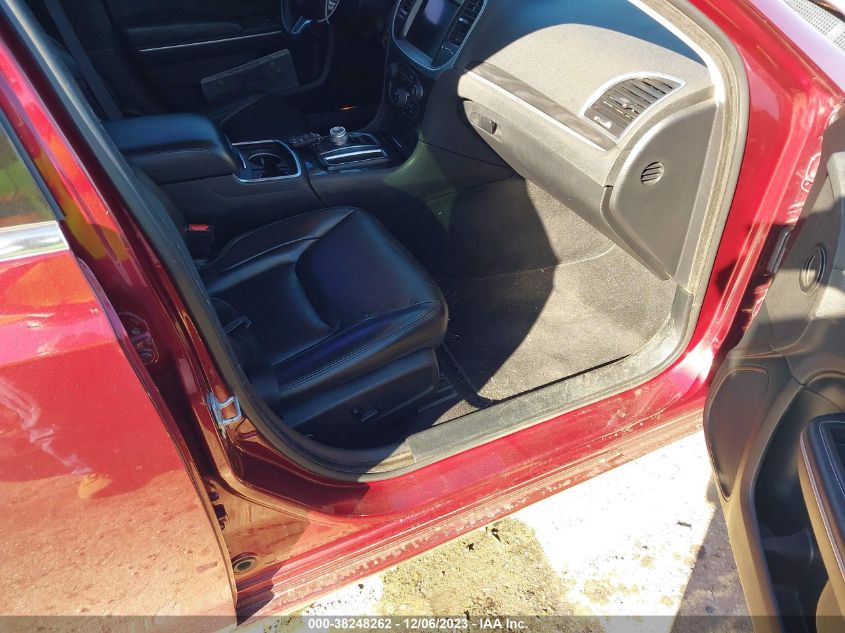 2019 CHRYSLER 300 TOURING - 2C3CCAAG1KH564801