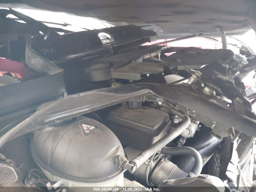 2013 MERCEDES-BENZ C 250 - WDDGJ4HBXDG080337