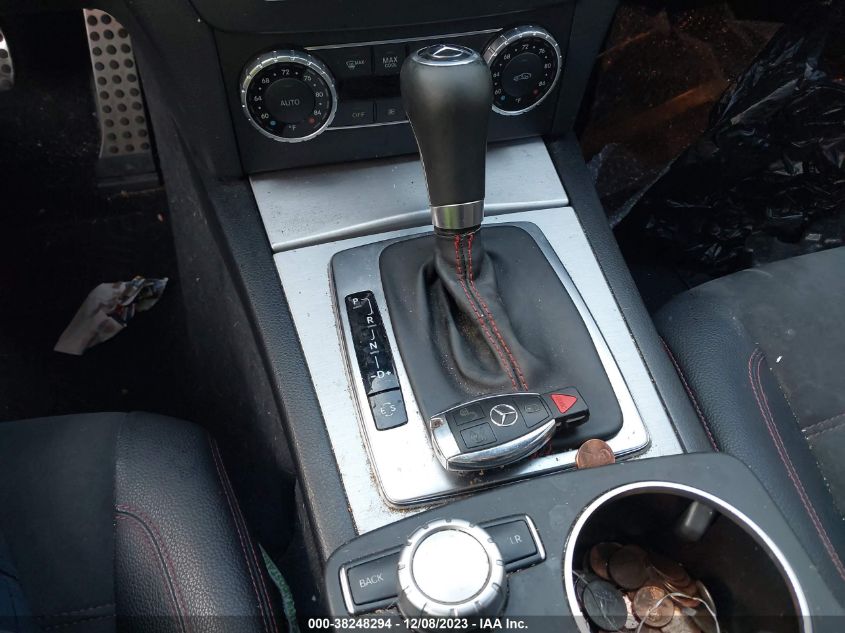 2013 MERCEDES-BENZ C 250 - WDDGJ4HBXDG080337