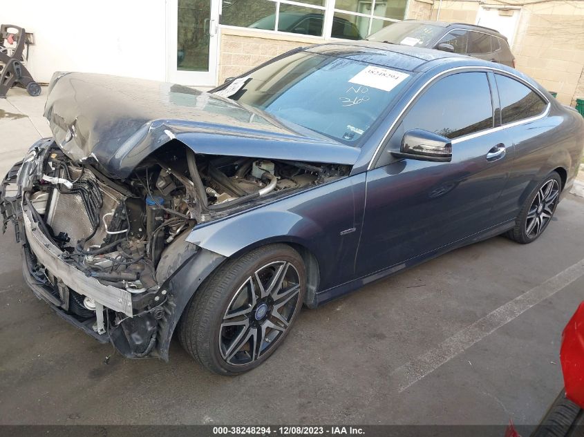 2013 MERCEDES-BENZ C 250 - WDDGJ4HBXDG080337