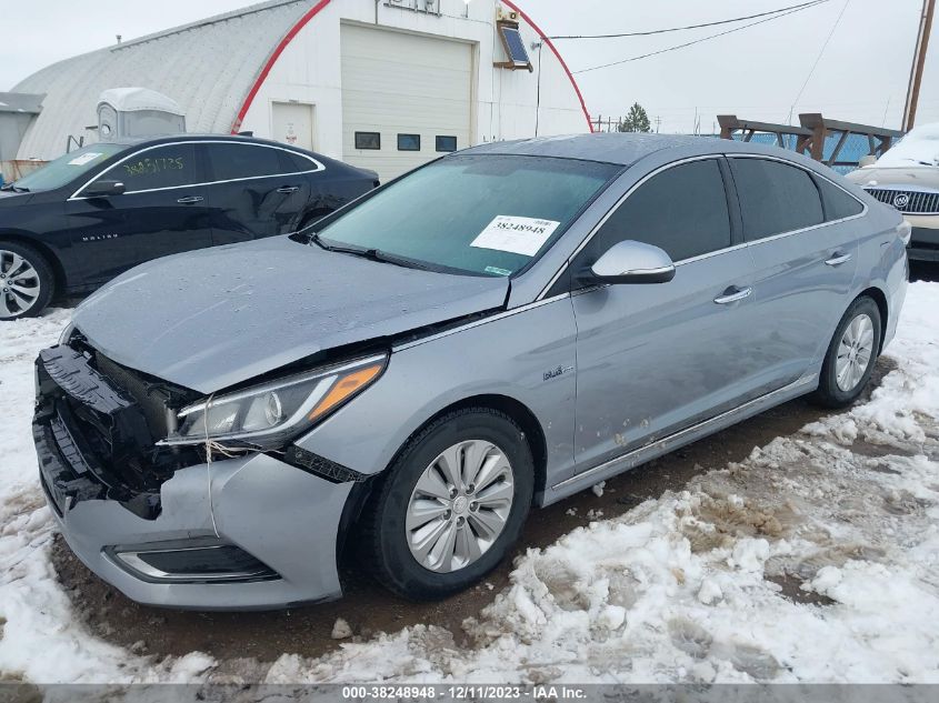 2017 HYUNDAI SONATA HYBRID SE - KMHE24L18HA047659