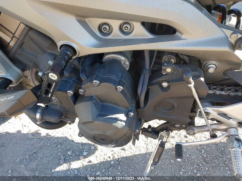 2014 YAMAHA FZ09 JYARN33E1EA002371