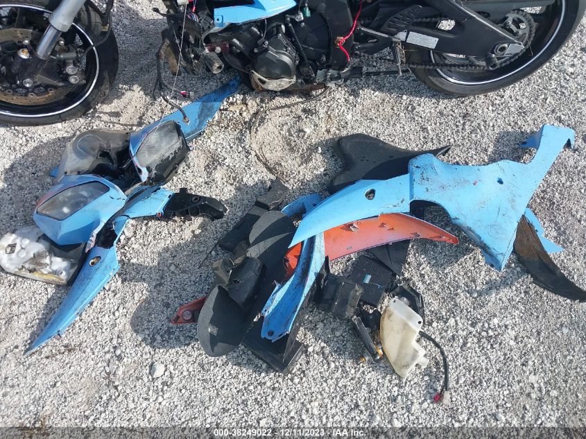 2009 YAMAHA YZFR6 - JYARJ16E49A011924