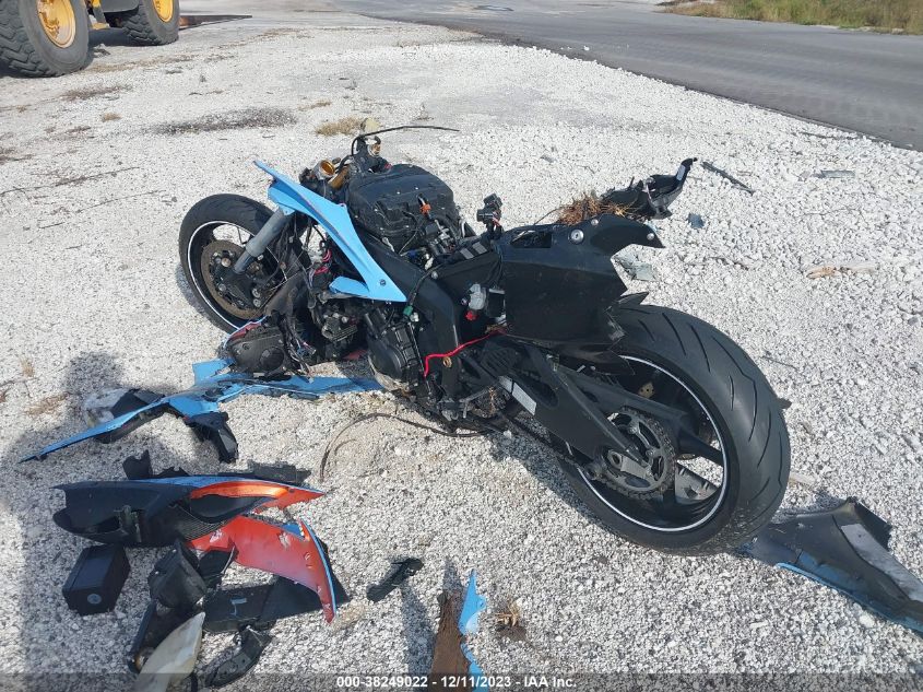 2009 YAMAHA YZFR6 - JYARJ16E49A011924