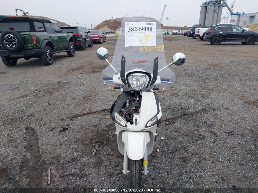 2018 VESPA SPRINT 150 3V ZAPM898G8J7000173