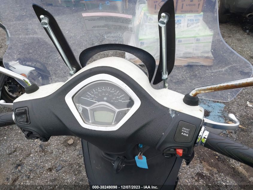 2018 VESPA SPRINT 150 3V ZAPM898G8J7000173