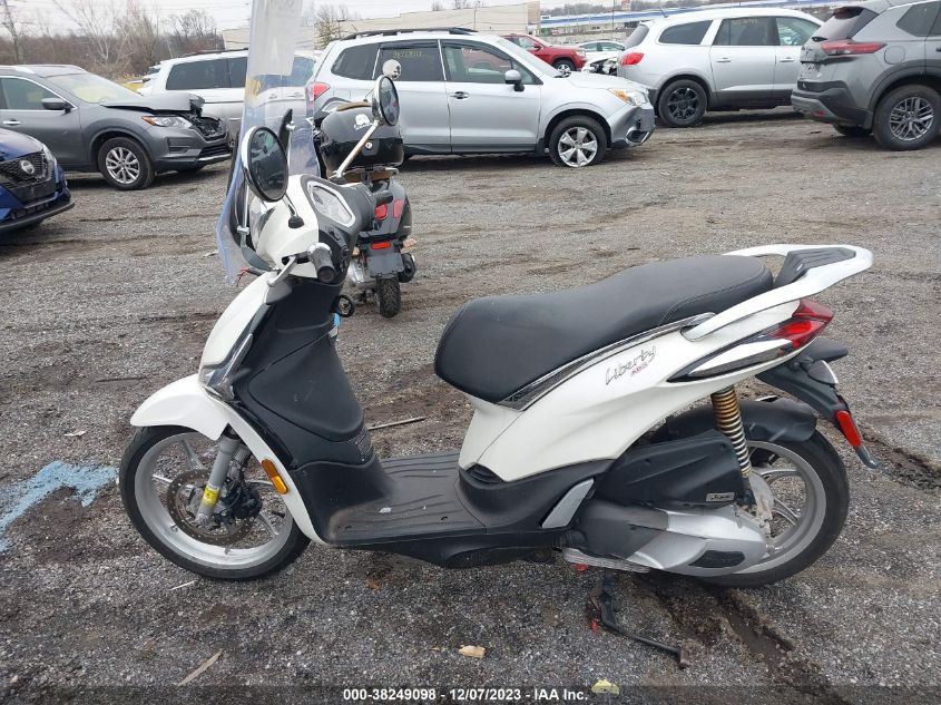2018 VESPA SPRINT 150 3V ZAPM898G8J7000173