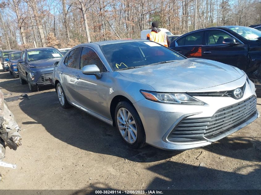 2022 TOYOTA CAMRY LE - 4T1C11AK2NU636771