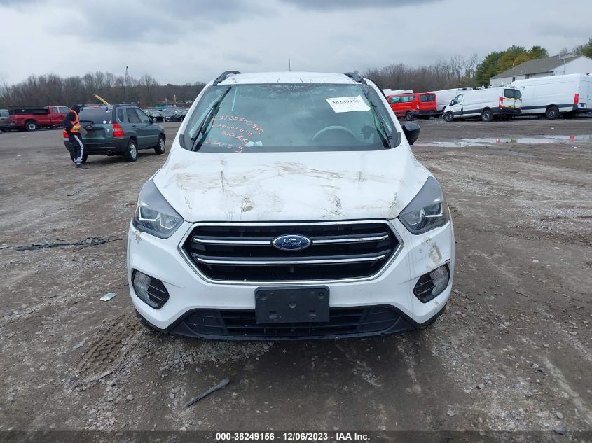 2018 FORD ESCAPE SE - 1FMCU9GD0JUC70656