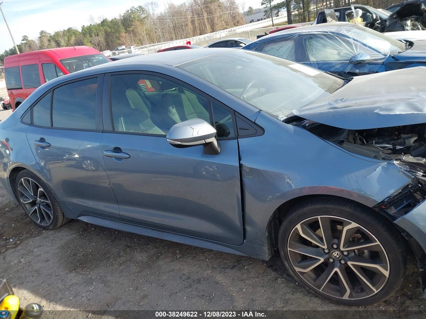 VIN: JTDS4RCE7LJ008152 2020 TOYOTA COROLLA SE/NIGHT SHADE