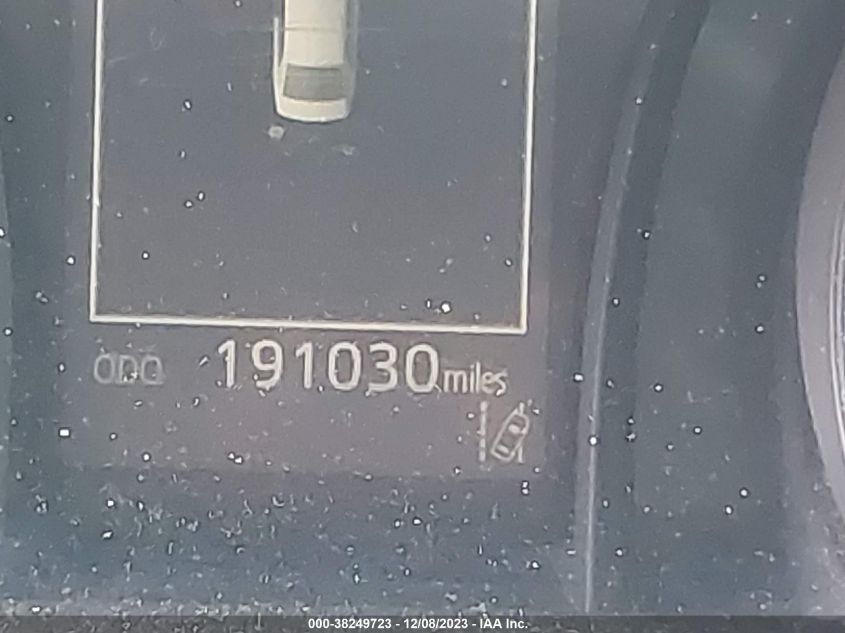 2018 TOYOTA CAMRY SE - 4T1B11HK6JU673155