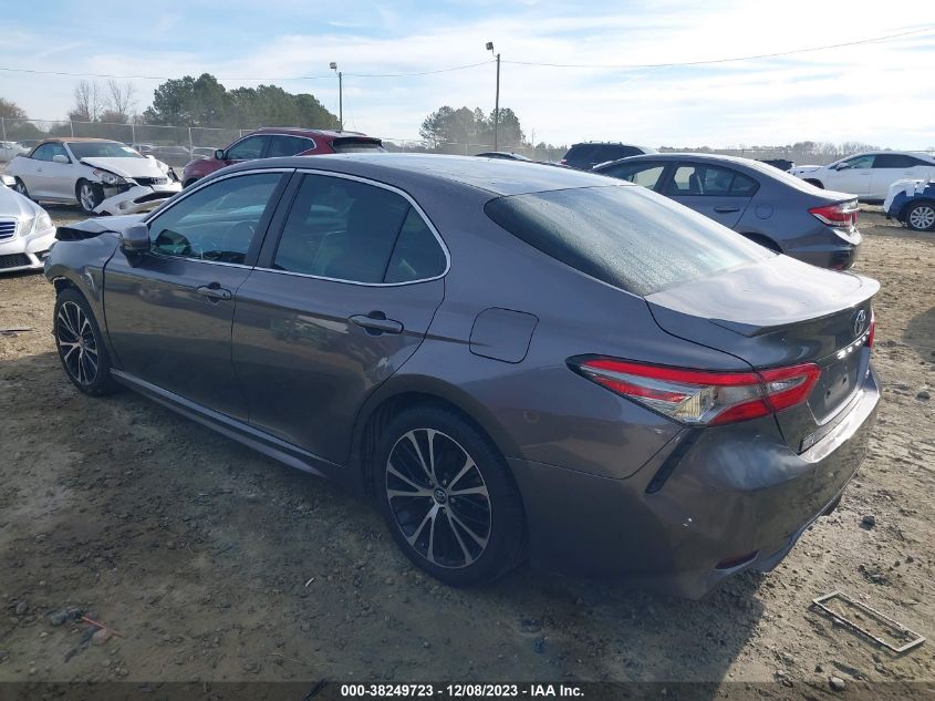 2018 TOYOTA CAMRY SE - 4T1B11HK6JU673155