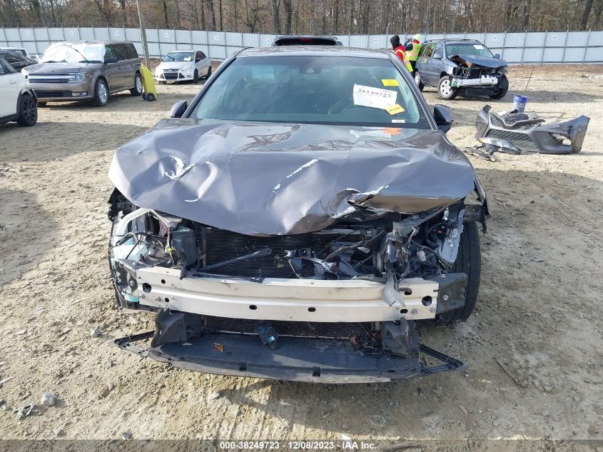 2018 TOYOTA CAMRY SE - 4T1B11HK6JU673155