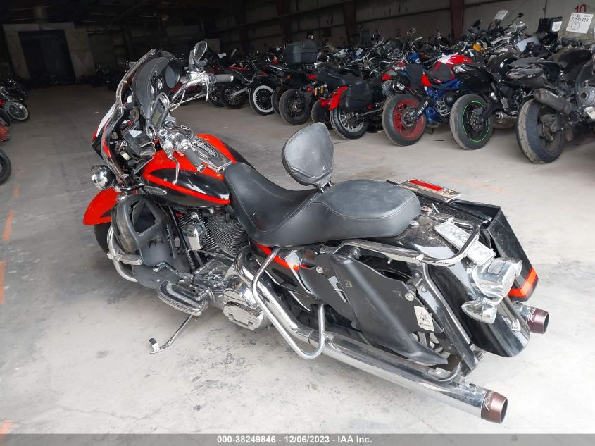 2007 HARLEY-DAVIDSON FLHTCUSE - 1HD1PR8197Y953706
