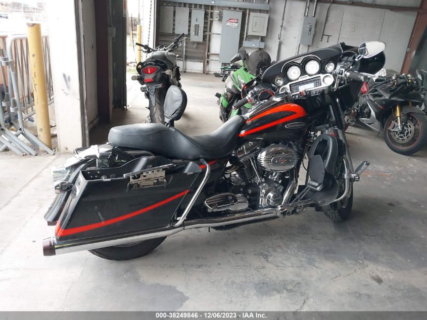 2007 HARLEY-DAVIDSON FLHTCUSE - 1HD1PR8197Y953706