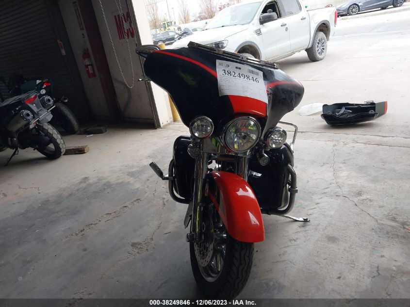 2007 HARLEY-DAVIDSON FLHTCUSE - 1HD1PR8197Y953706