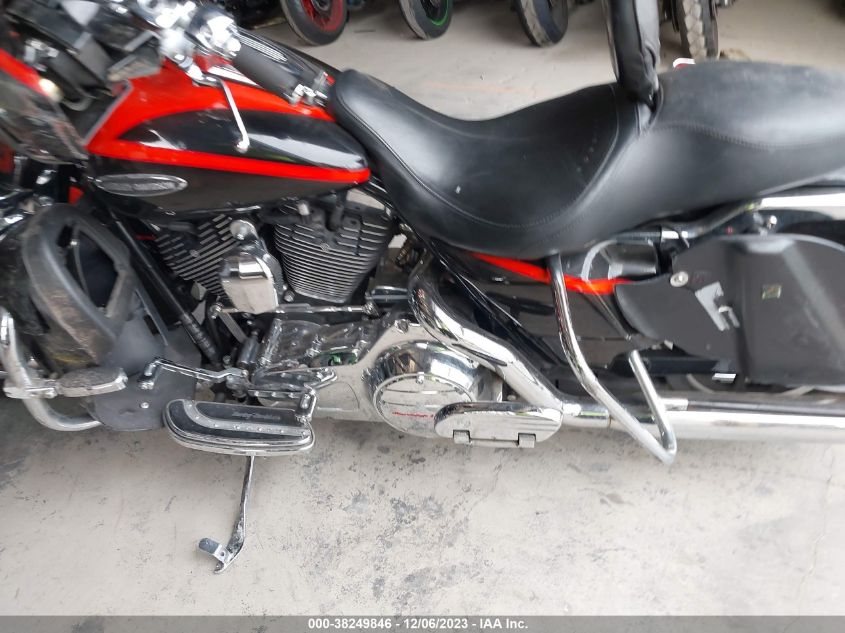 2007 HARLEY-DAVIDSON FLHTCUSE - 1HD1PR8197Y953706