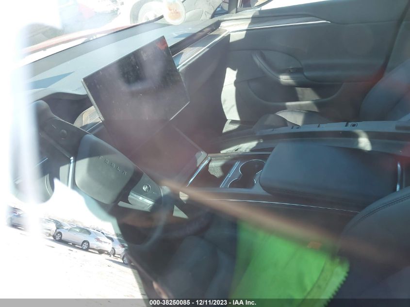2022 TESLA MODEL S - 5YJSA1E52NF490935