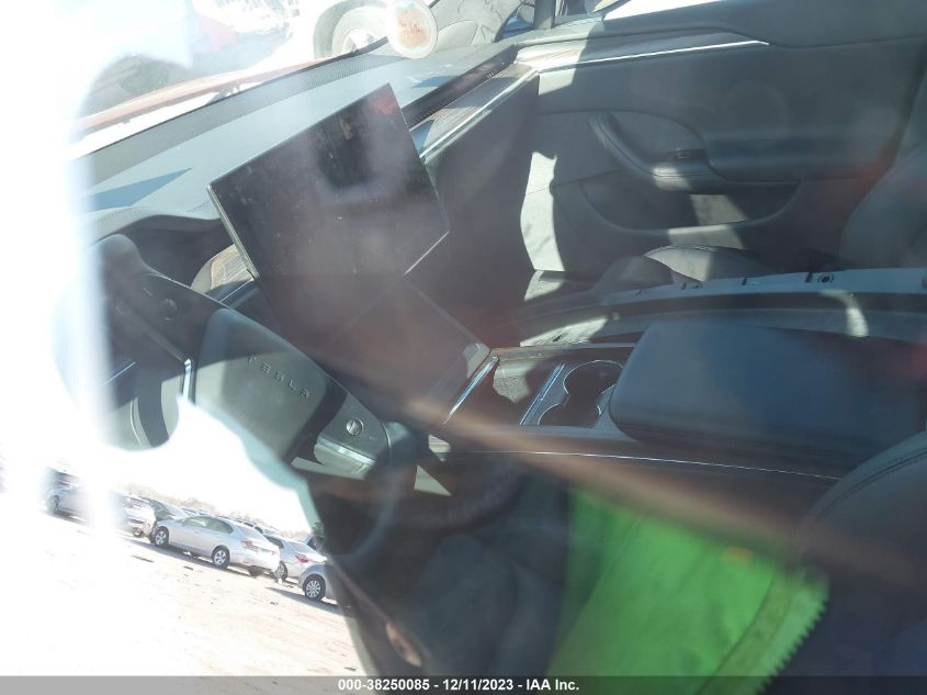 2022 TESLA MODEL S - 5YJSA1E52NF490935