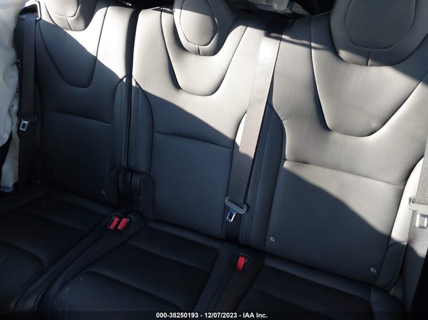 VIN 7SAXCDE59NF340258 2022 TESLA MODEL X
