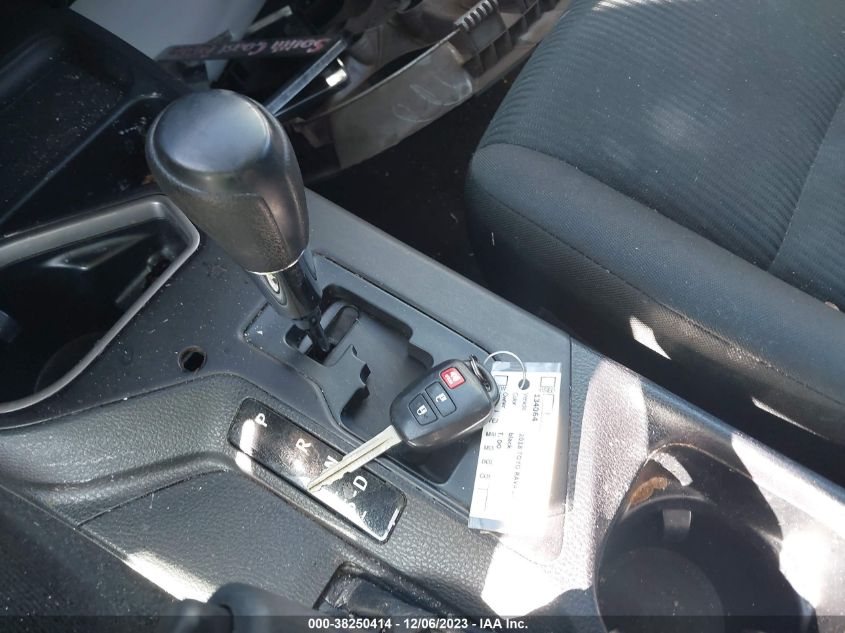 2018 TOYOTA RAV4 LE - 2T3ZFREV1JW469805