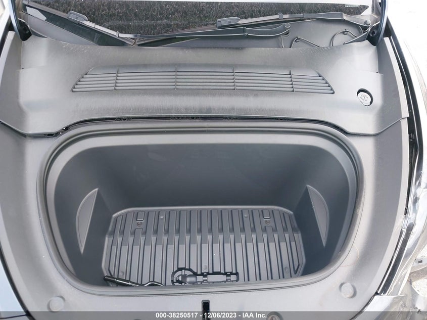 VIN 7SAYGDEF4NF538795 2022 TESLA MODEL Y