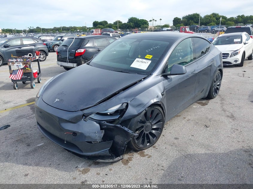 VIN 7SAYGDEF4NF538795 2022 TESLA MODEL Y