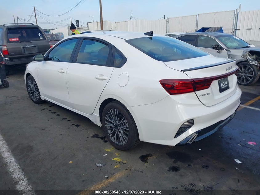 VIN 3KPF54AD2PE661759 2023 KIA FORTE GT LINE