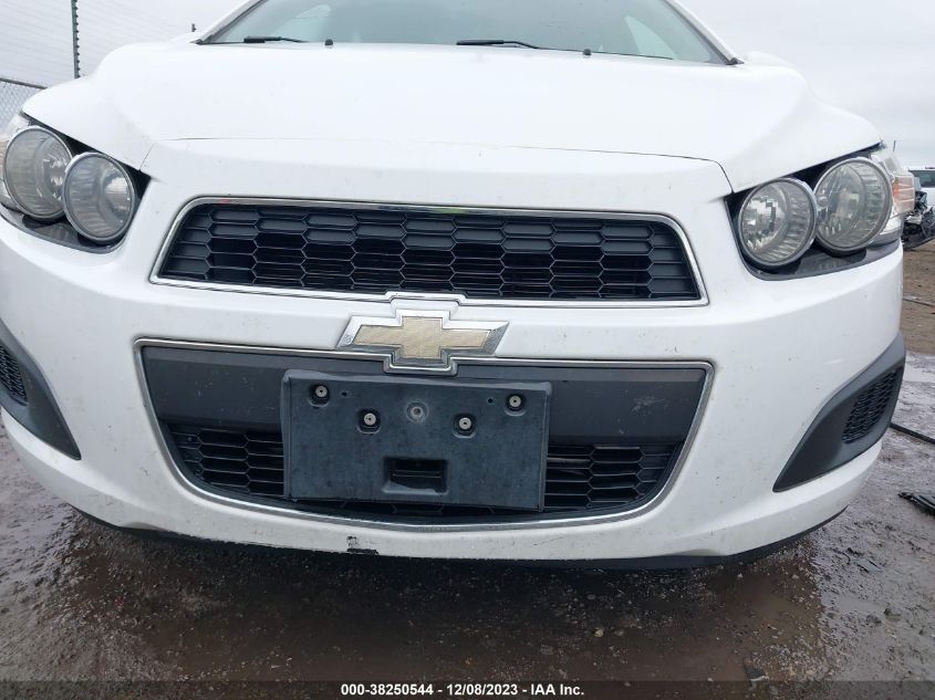 2014 CHEVROLET SONIC LS AUTO - 1G1JA6SH2E4140082