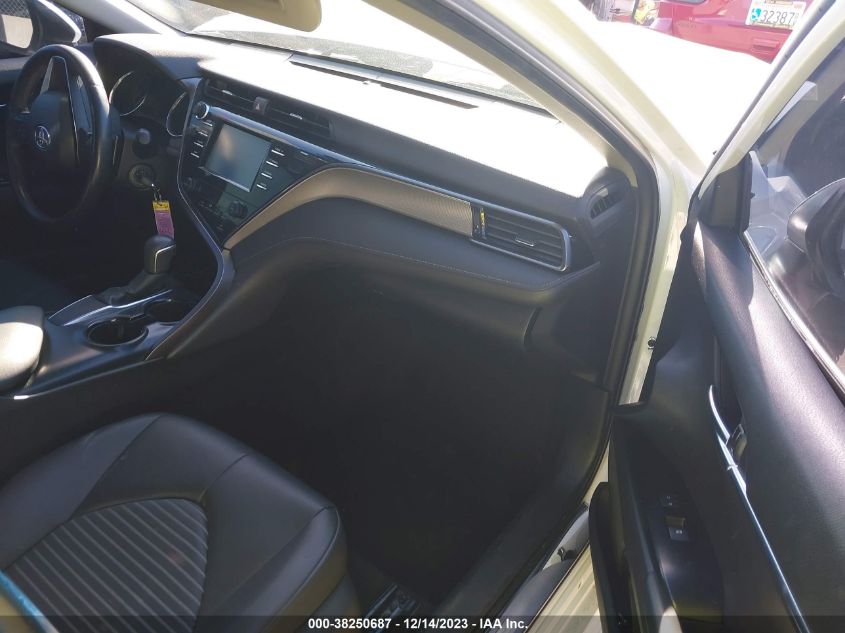 2019 TOYOTA CAMRY SE - 4T1B11HK0KU721587