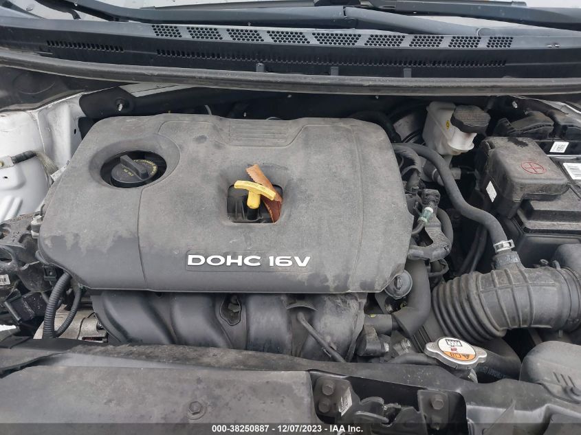 2017 KIA FORTE LX - 3KPFK4A76HE082567