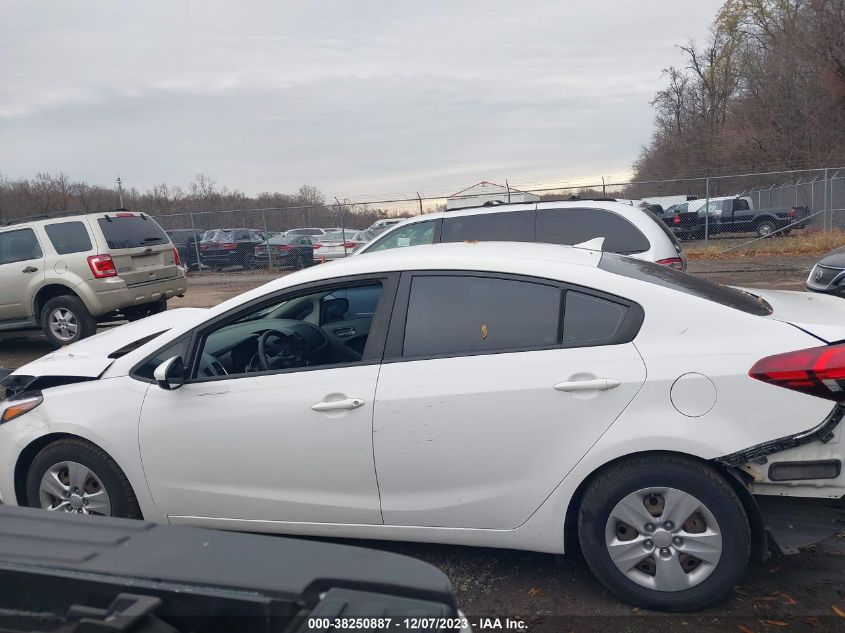 2017 KIA FORTE LX - 3KPFK4A76HE082567