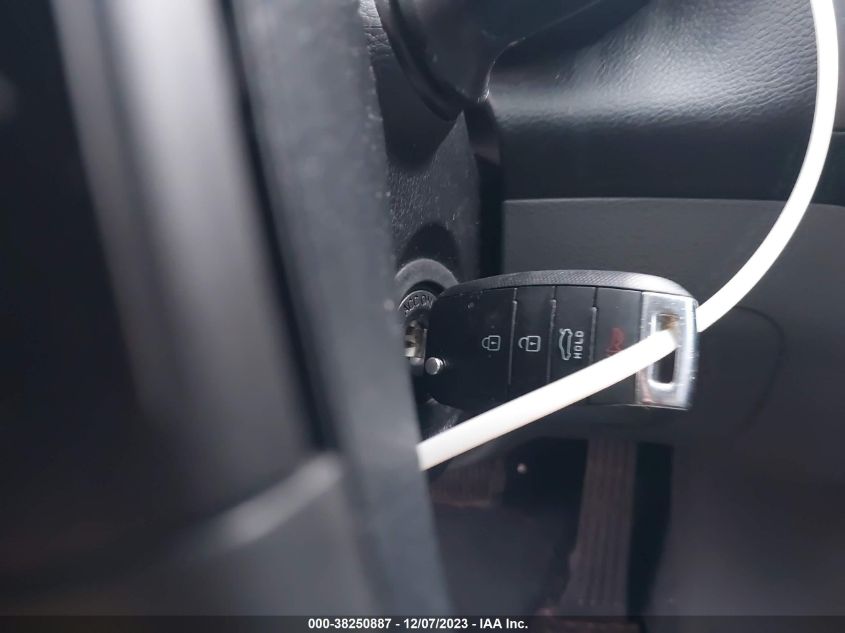 2017 KIA FORTE LX - 3KPFK4A76HE082567